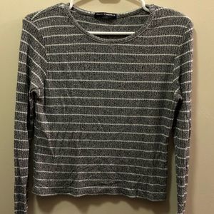 Brandy Melville— Long Sleeve